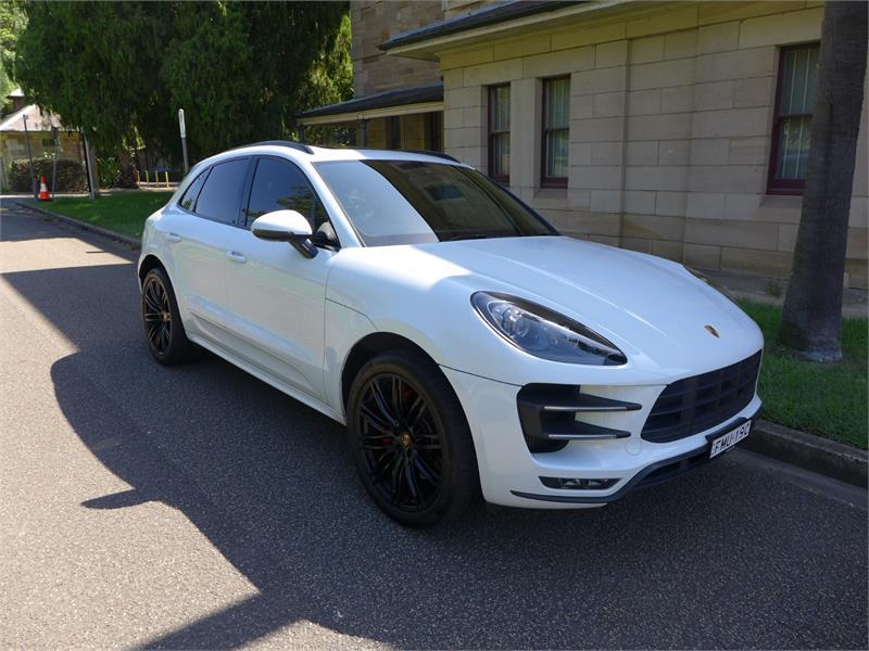 2016 PORSCHE MACAN 4D WAGON TURBO MY17